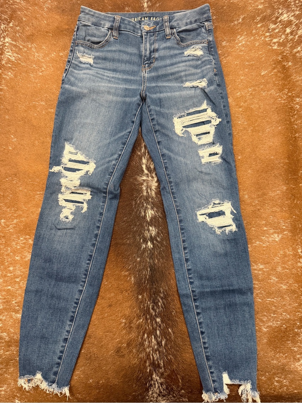 American Eagle Distressed Ripped Skinny Jeans Size 4